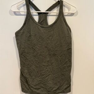 Lulu Ebb to Street Tank